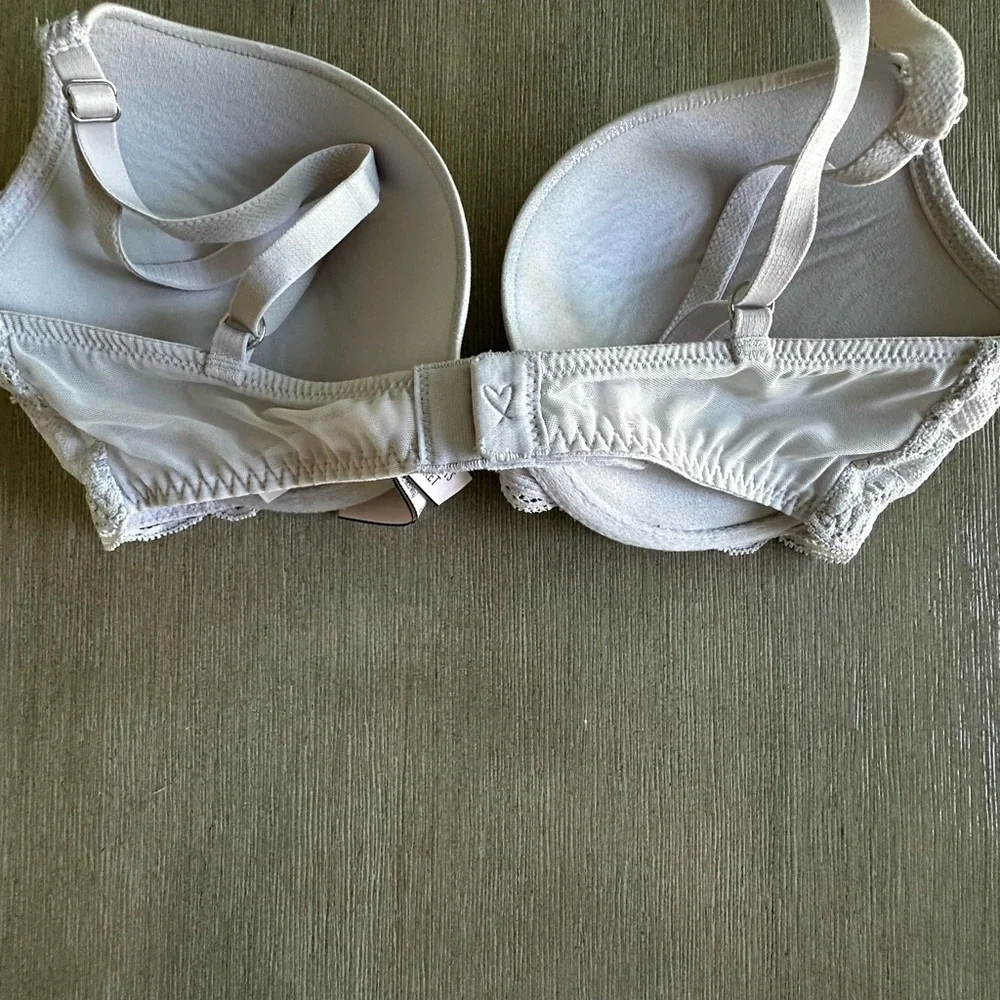 Victoria's Secret dream angels sparkle and Lace Accent Bra in soft gray 32d - Picture 6 of 6
